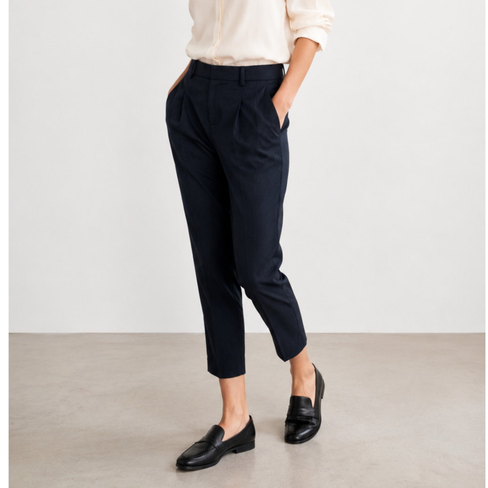 Nili Lotan 6 Virgin Wool Slouchy Astor Pants $650 Pleated Cropped Navy Blue NWT